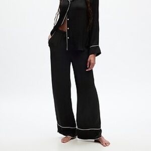 Gap Body | Black Satin Pajama Set